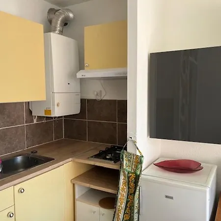 Апартаменты Studio Au Centre Port Pour 4 Personnes, Proche Commerces Et Restaurants - Fr-1-749-44 *